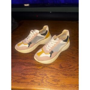 Steve Madden Sneakers